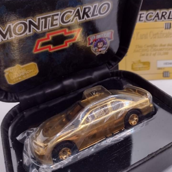 Monte Carlo Nascar 50th Anniversary 24k Collectible Car in case - Picture 4 of 4